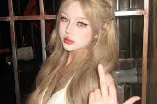 继关晓彤受难后千万级网红再爆娱乐圈猛料 继关晓彤受难后千万级网红再爆娱乐圈猛料