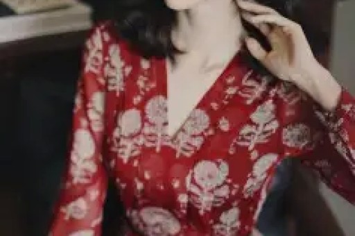 一手好牌打稀碎 三料影后马苏 被黑人驮肩 帮闺蜜撒谎 终究自断前程